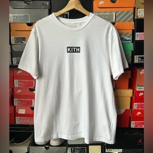 Kith Mini box logo T shirt. Small. Smoke free home.